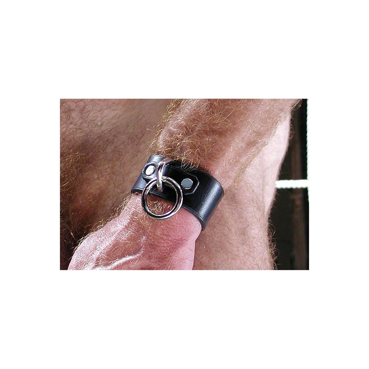 LM400068 GEARKC LATIGO BONDAGE WRISTBAND - BUCKLE & LOOP